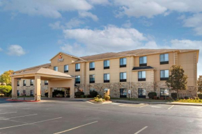 Гостиница Comfort Inn & Suites Russellville I-40  Расселлвилл